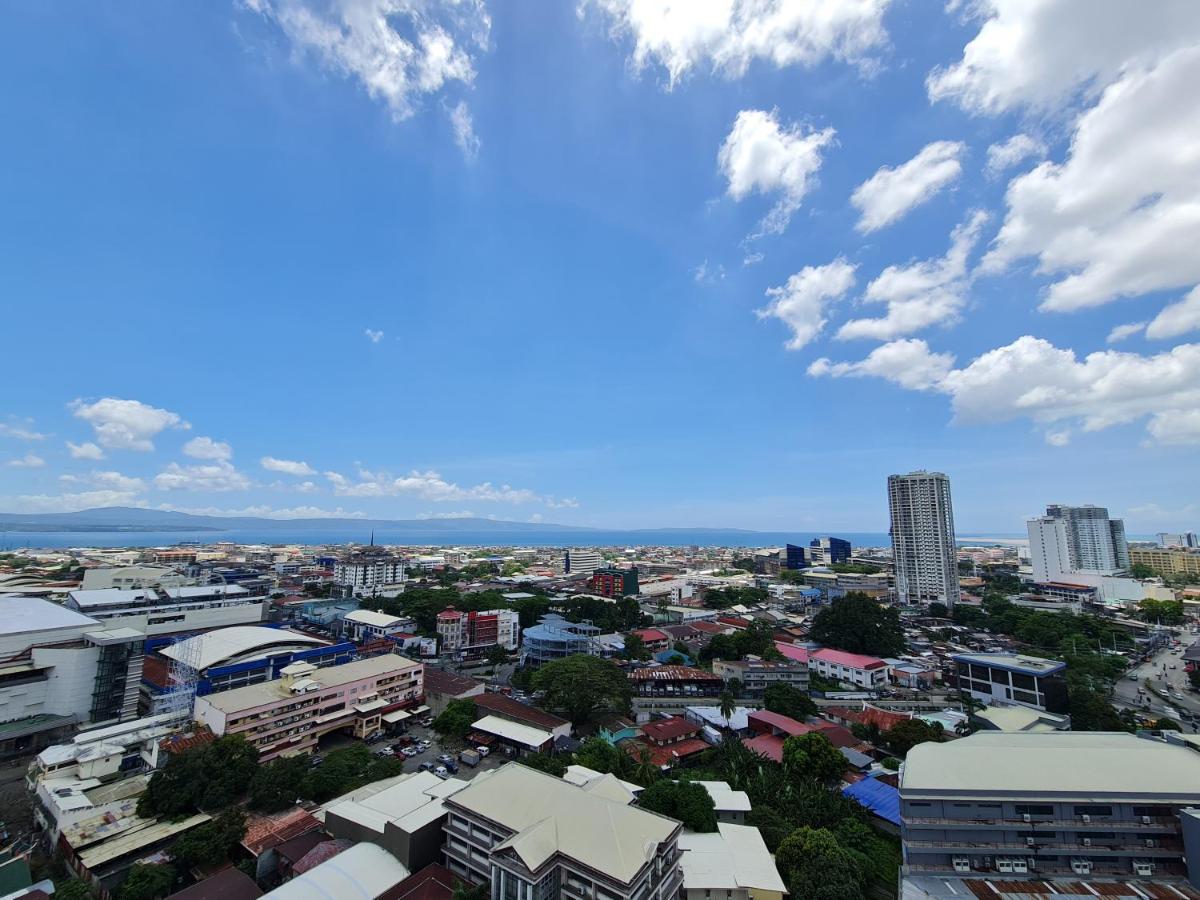 Suitetrails - 2124 Mesatierra Garden Residences with FREE Wifi & Netflix
