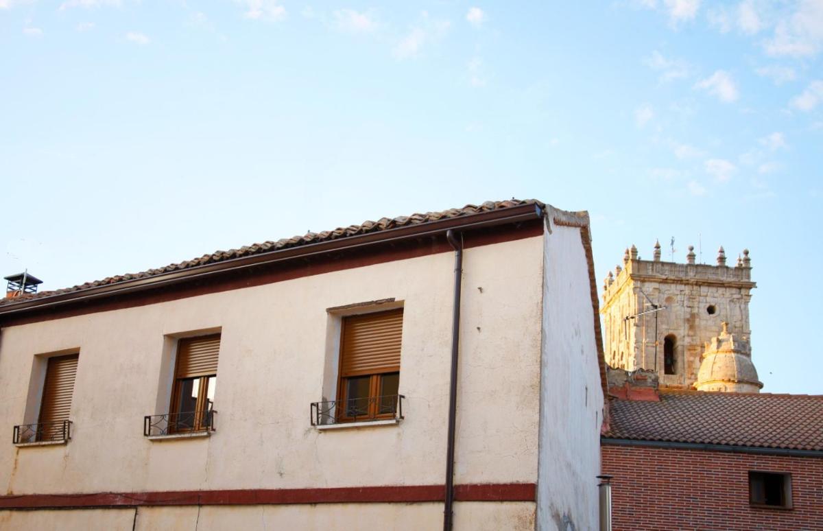 Casa rural fuenteciruelos - Housity