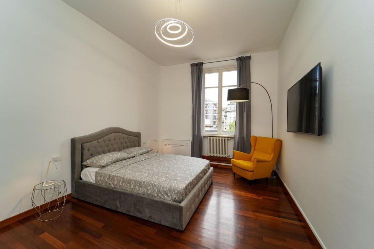 Appartamento esclusivo fronte lago, in centro a Como con garage - Housity