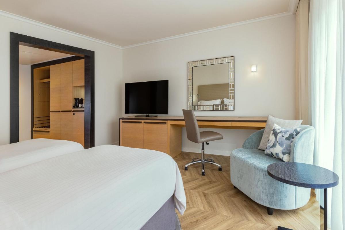 TV/Unterhaltungsangebot in der Unterkunft The Westin Grand Berlin