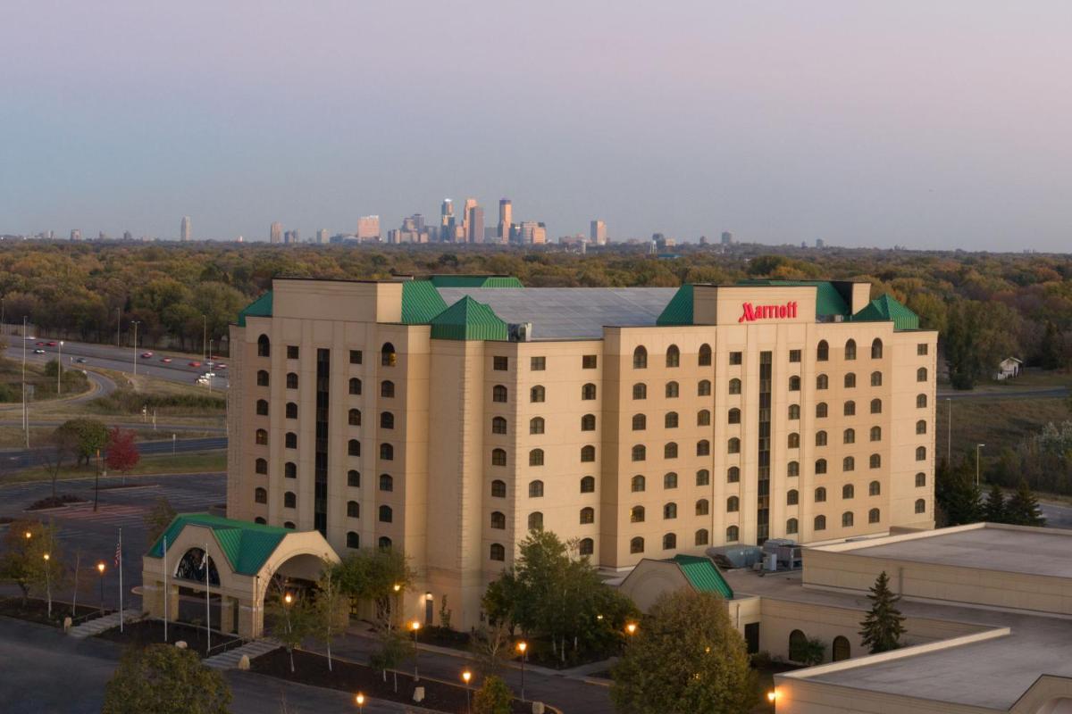 Minneapolis Marriott Northwest Hotel & Conference Center - Housity