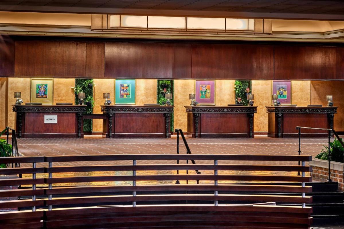 Sheraton New Orleans Hotel - Housity