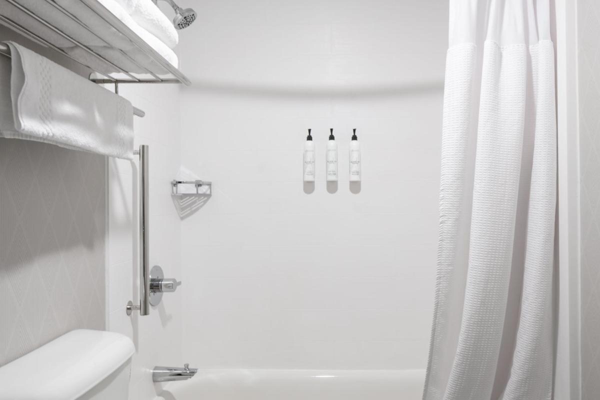 SpringHill Suites by Marriott Cheyenne - Housity