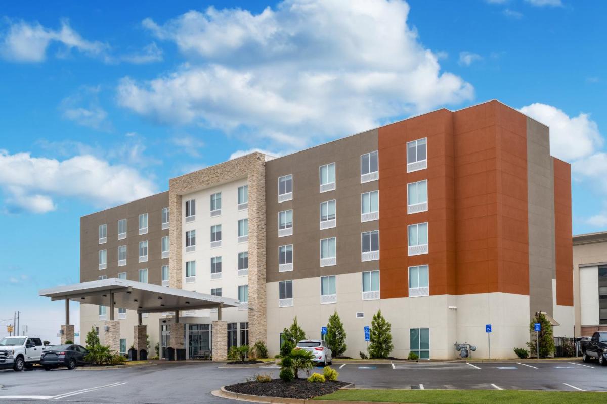Holiday Inn Express - Gaffney, an IHG Hotel - Housity