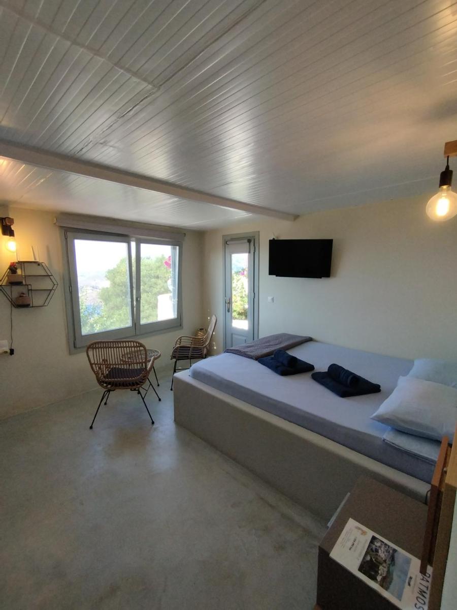 TRADITIONAL STUDIO Chora Patmos - Housity