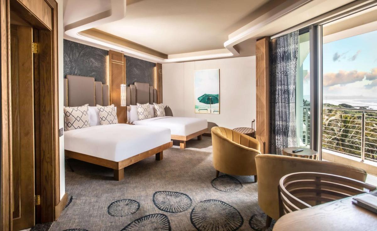 Suncoast Hotel & Towers - Housity