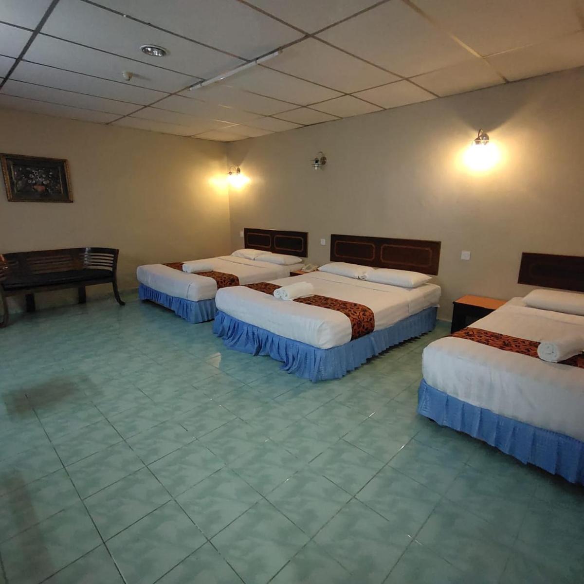 Hotel K T Mutiara - Housity
