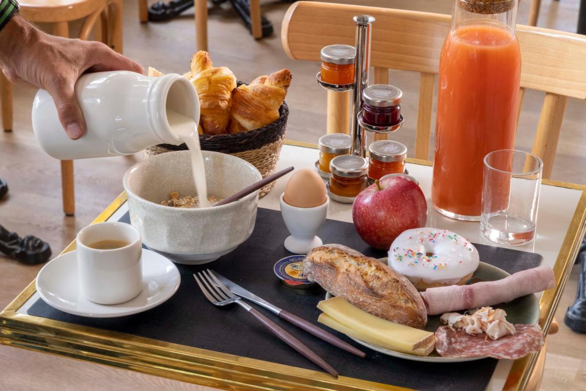 Nourriture dans l'hôtel ou à proximité