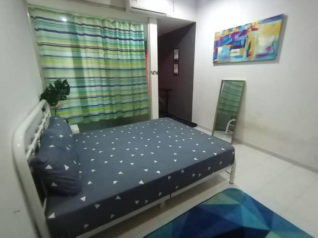 Suitetrails - Roomstay Rumah Pintu Kuning