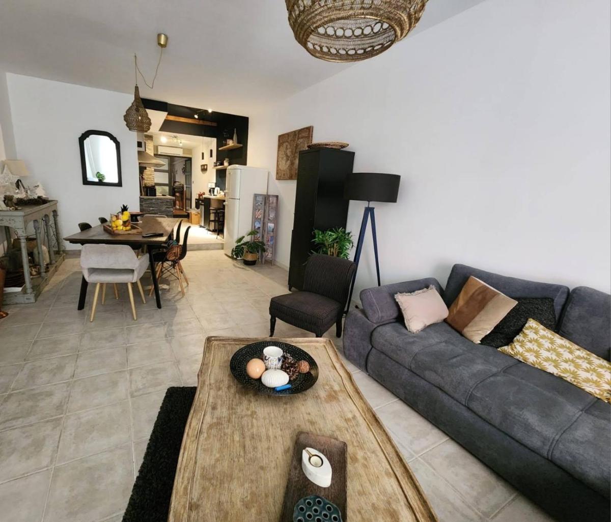 le J&J Appartement spacieux climatisé en centre ville - Hizvo