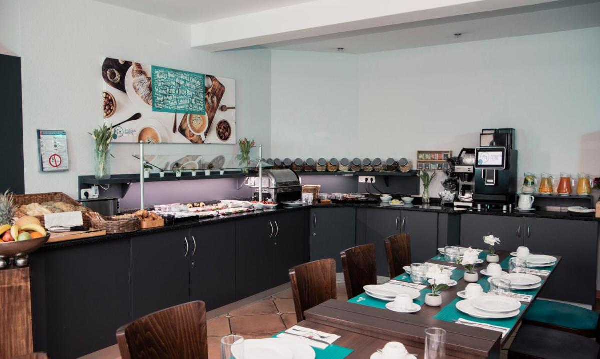 Friends Hotel Kerpen - Housity