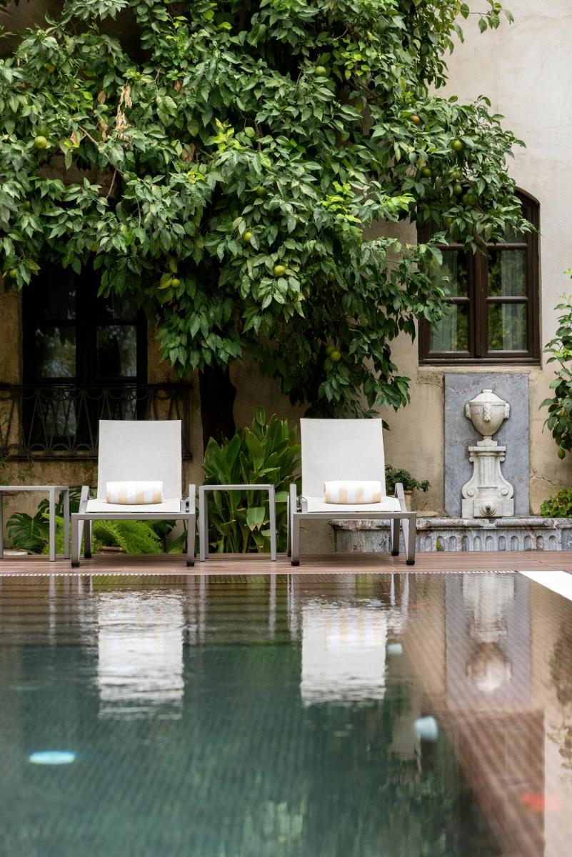 Piscina en o cerca de Hospes Palacio del Bailio, a Member of Design Hotels