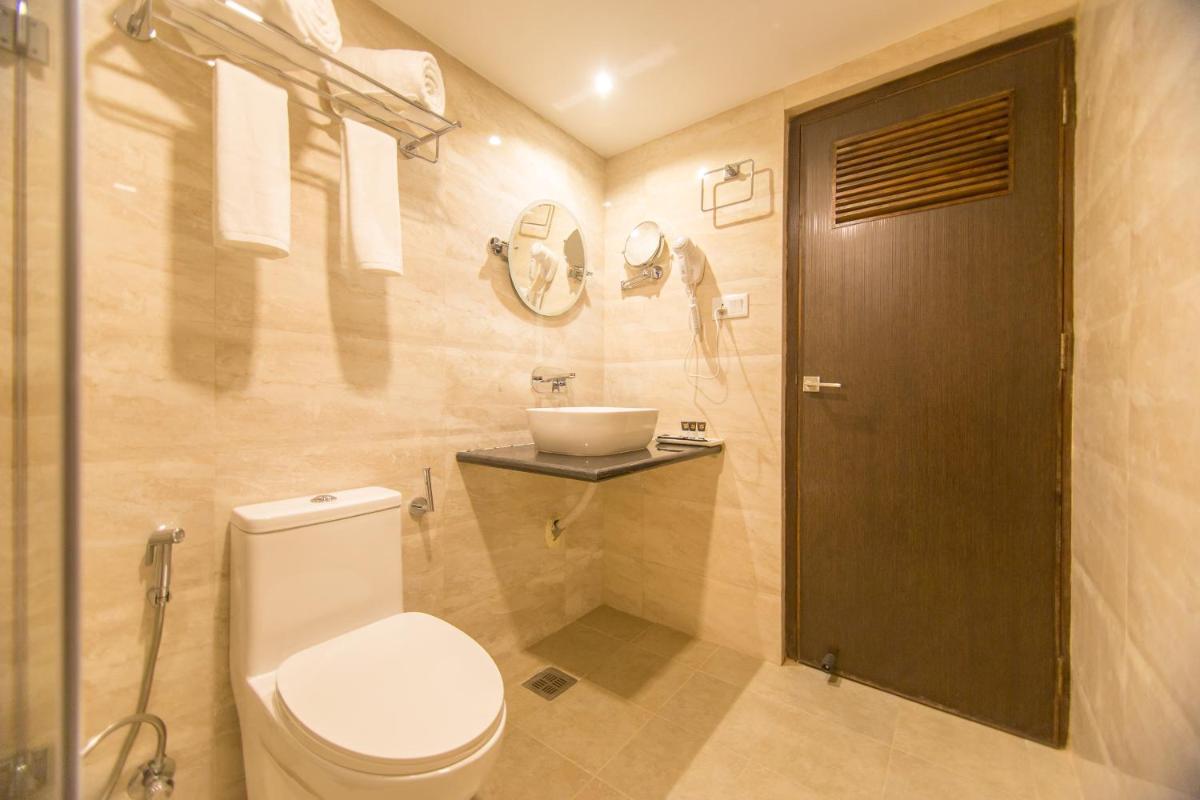 Hotel Bhadgaon - Housity