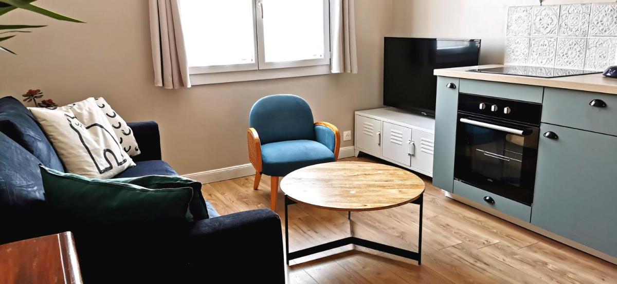 Toulon centre ancien proche gare et départ Corse- 5 pers - FREEWIFI - AC - Housity