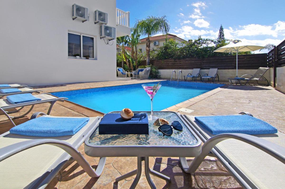 Nissi Dreams Villa - Housity