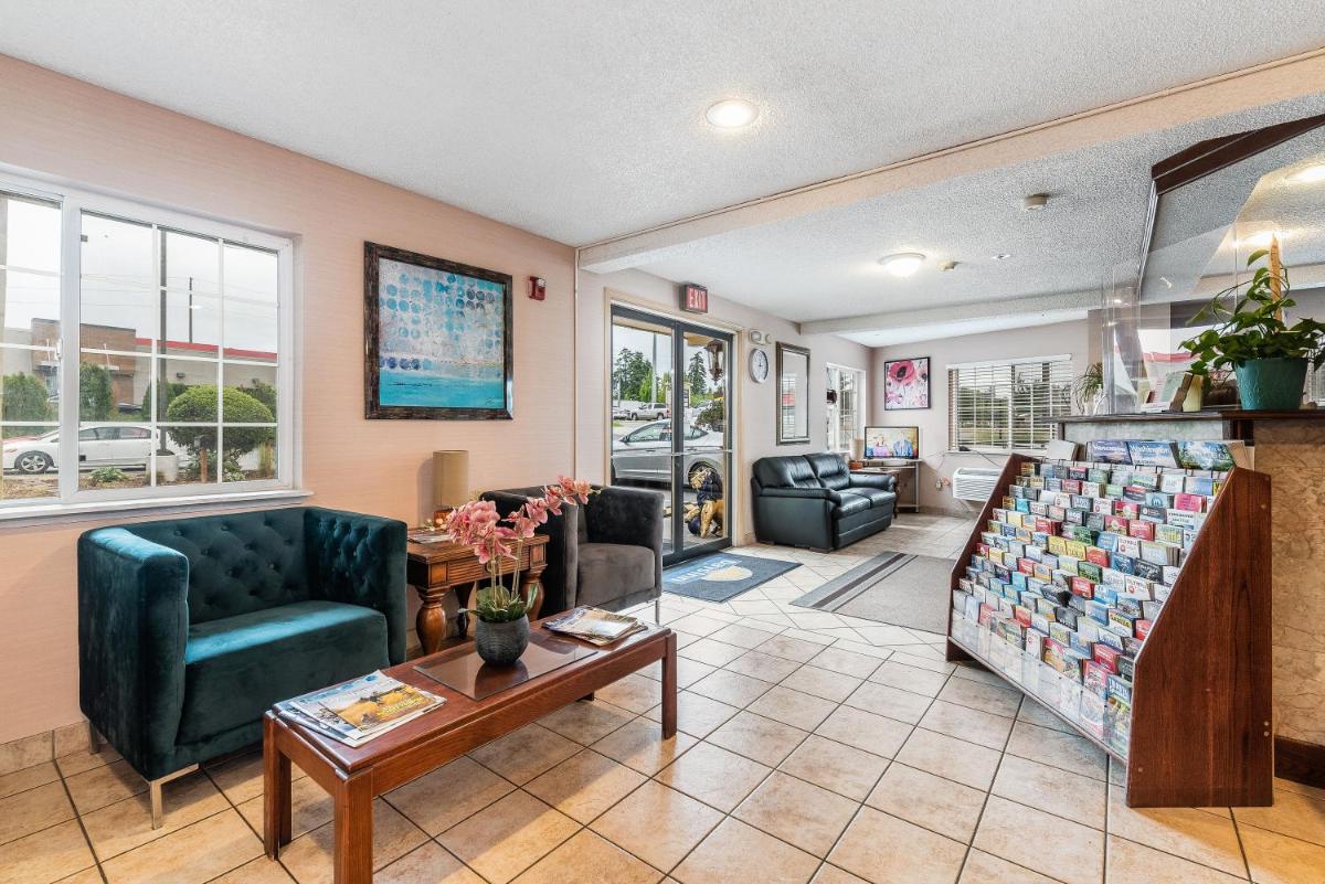 Days Inn by Wyndham Federal Way - Housity