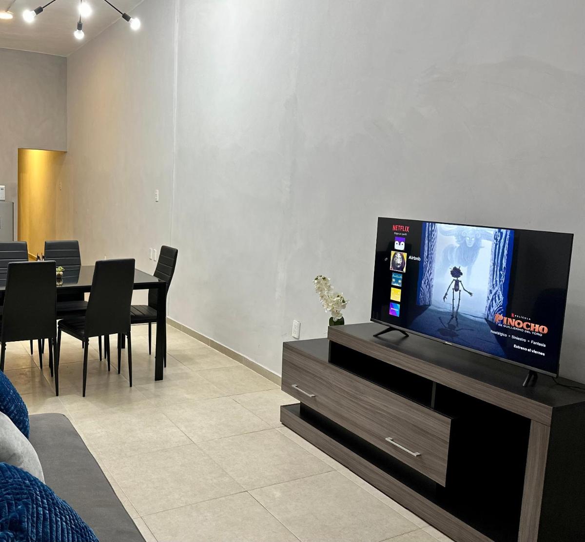 Depa Disney, a 1 cuadra del mar, totalmente nuevo! - Housity