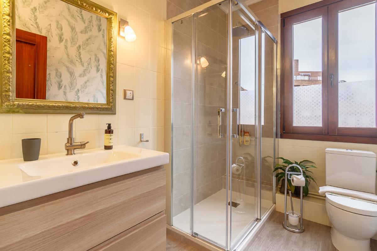 Vivienda turistica en el centro reformada con wifi - Housity