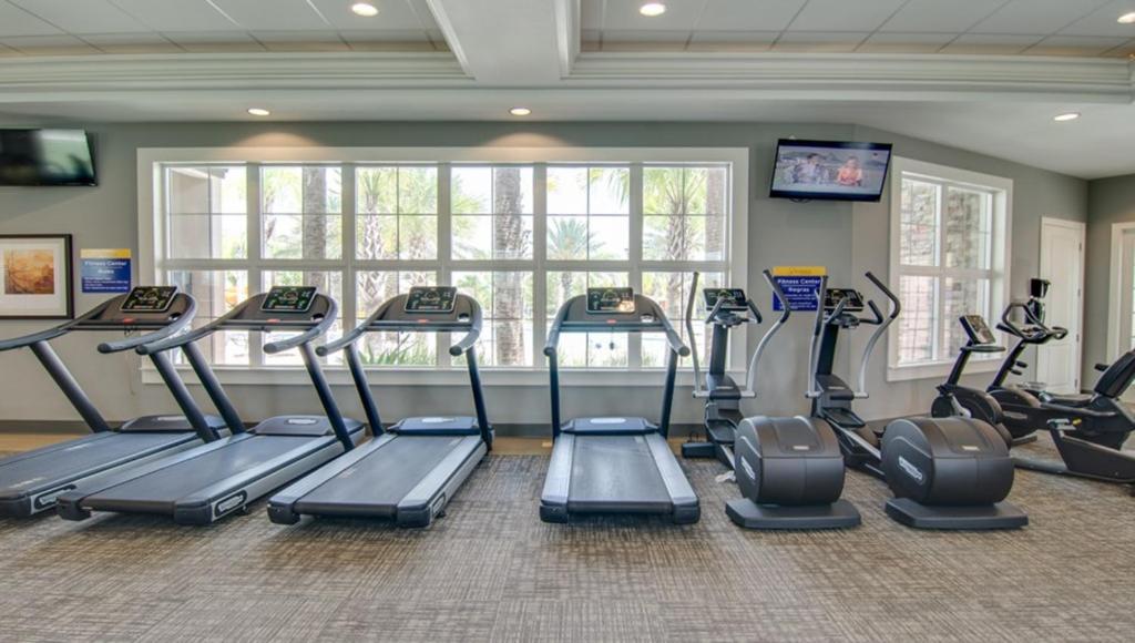5 Bedroom- 3 Bathroom Solterra 7585 Os - Housity