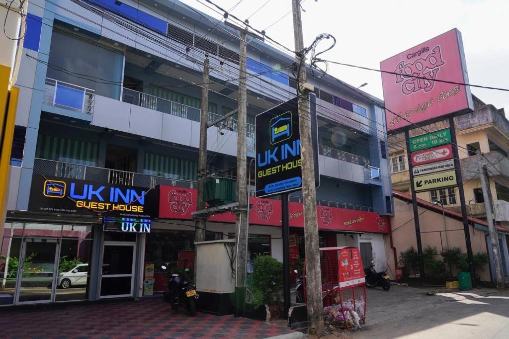 UK Inn Guest House - Housity