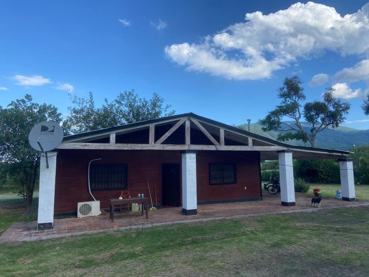 Cabañas La Escondida - Housity