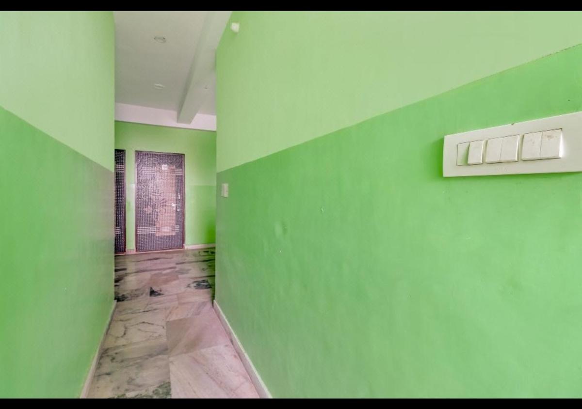 Dev Guest House By WB Inn - Housity