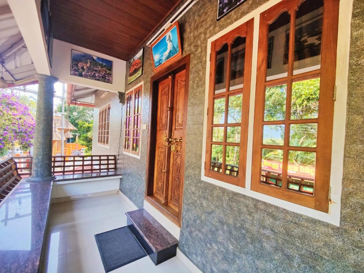 Mangalappillil Homestay - Housity