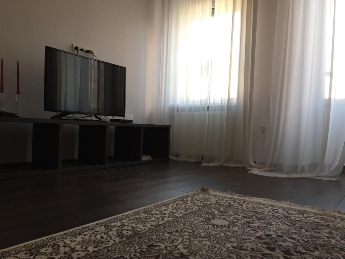 Suitetrails - Mukachevo Centre Apartment