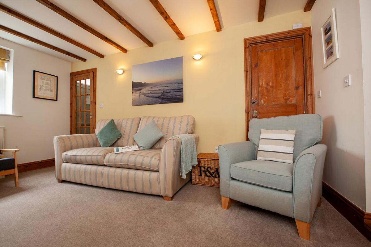 Farndale Cottage - Housity