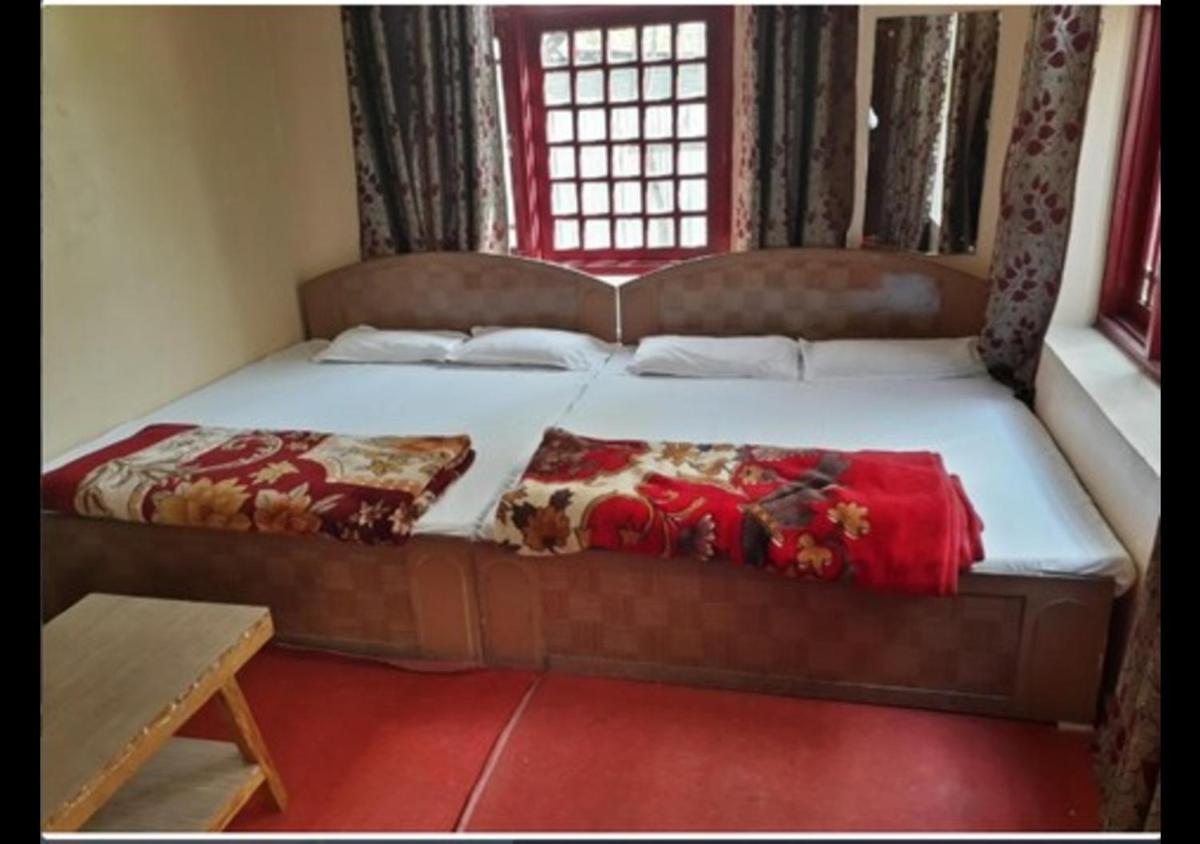Zeal Guesthouse By WB Inn - Housity