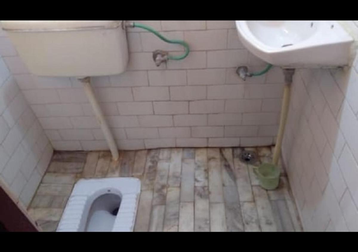 Zeal Guesthouse By WB Inn - Housity