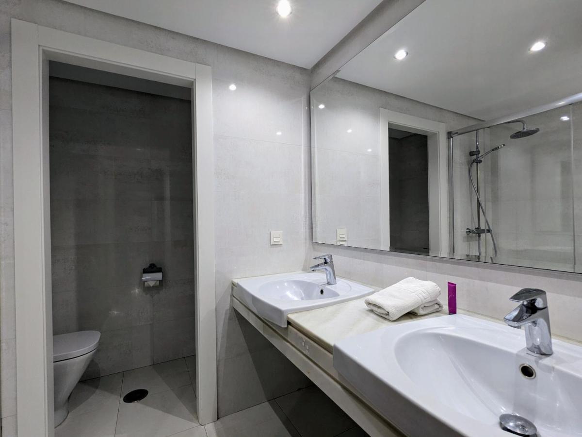 Benabola Hotel & Suites - Housity