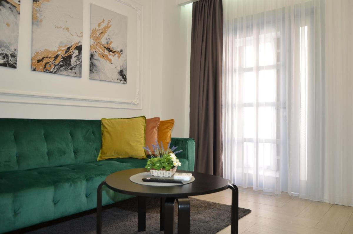 Luxury City Studios - Housity