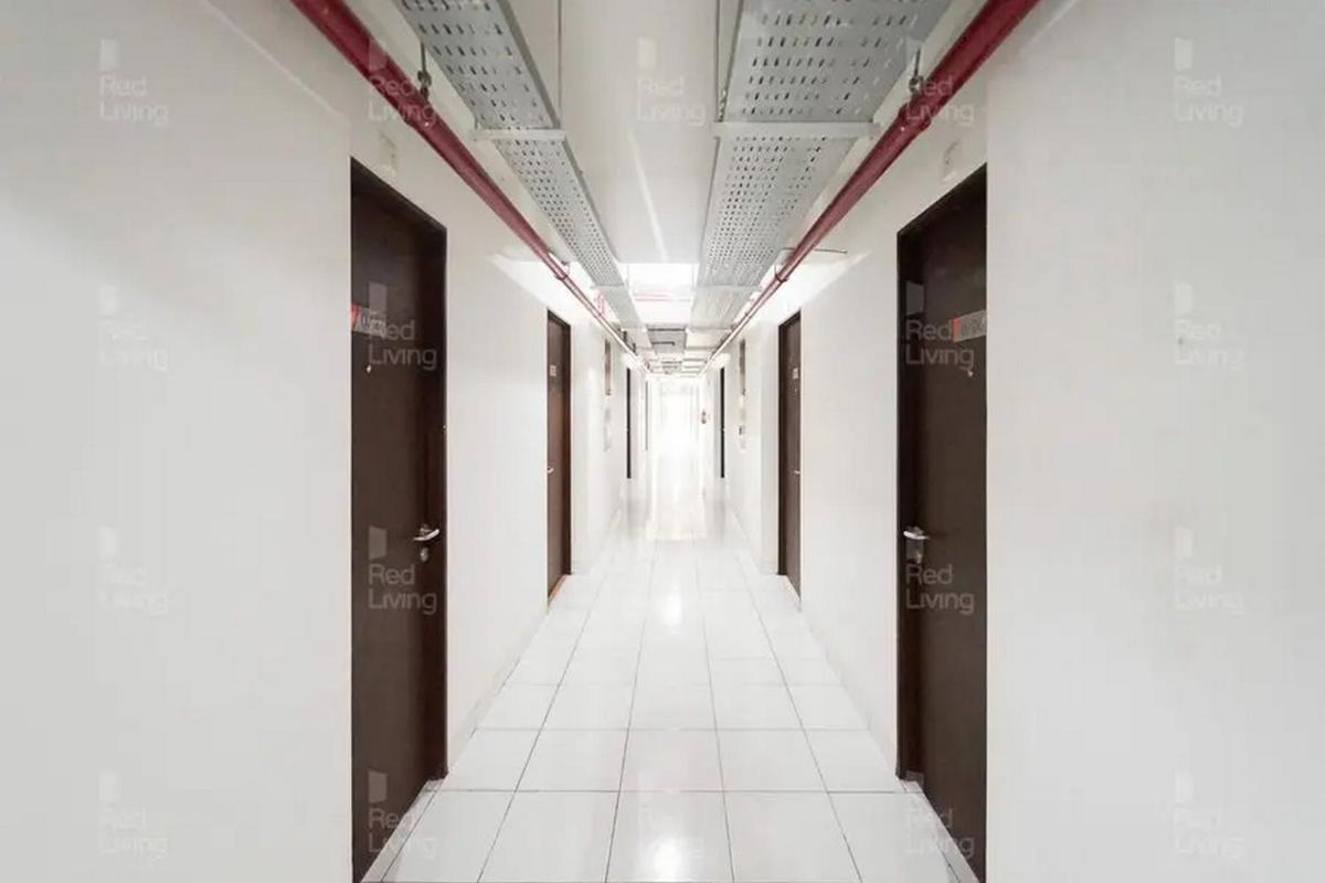 RedLiving Apartemen Riverview Residence - TOHA Room Tower Mahakam - Housity