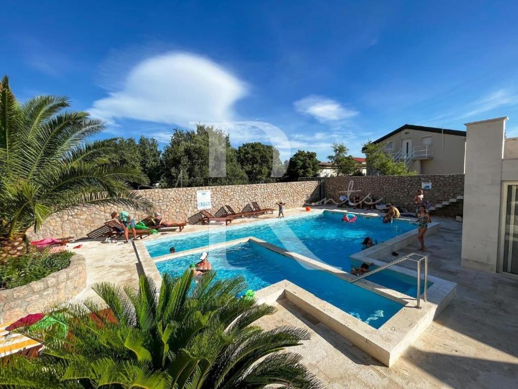 Apartments Rukelj - Housity