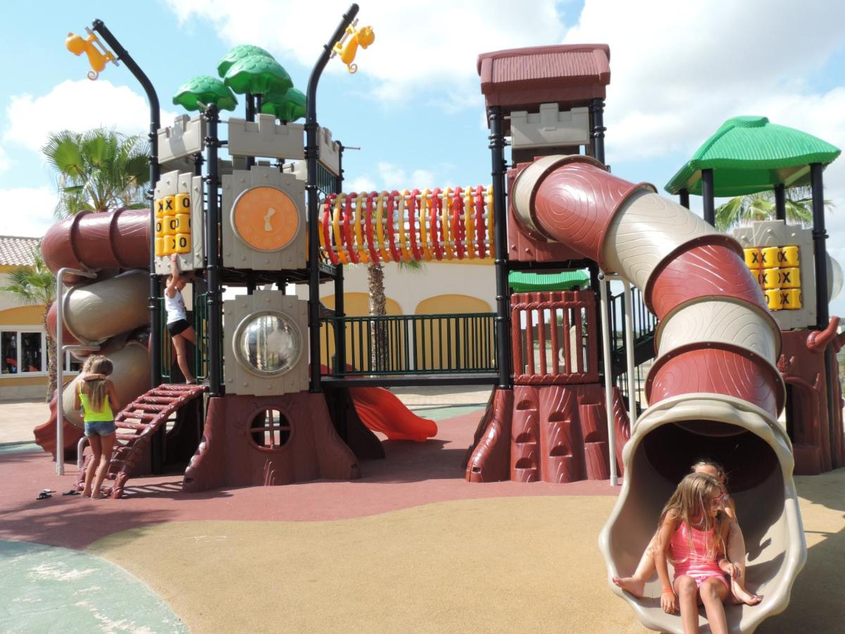 Zona de juegos infantil en Alannia Costa Blanca