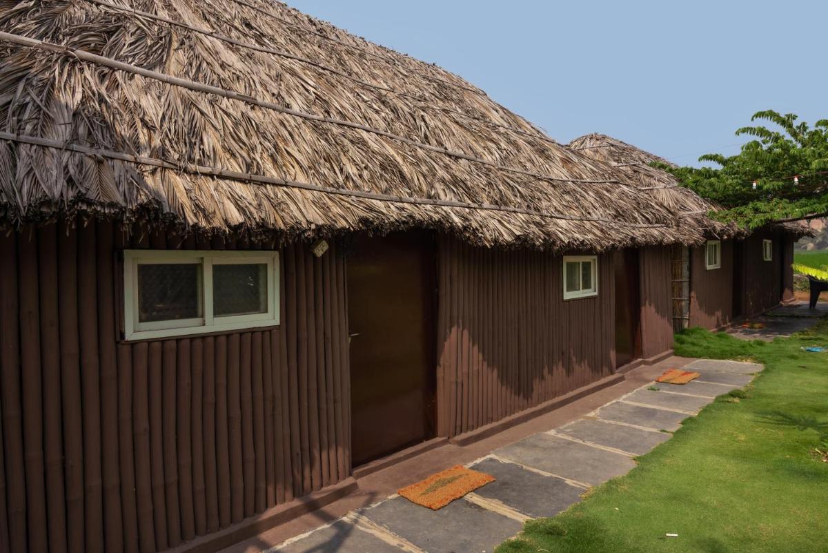 Hippie land hampi - Housity