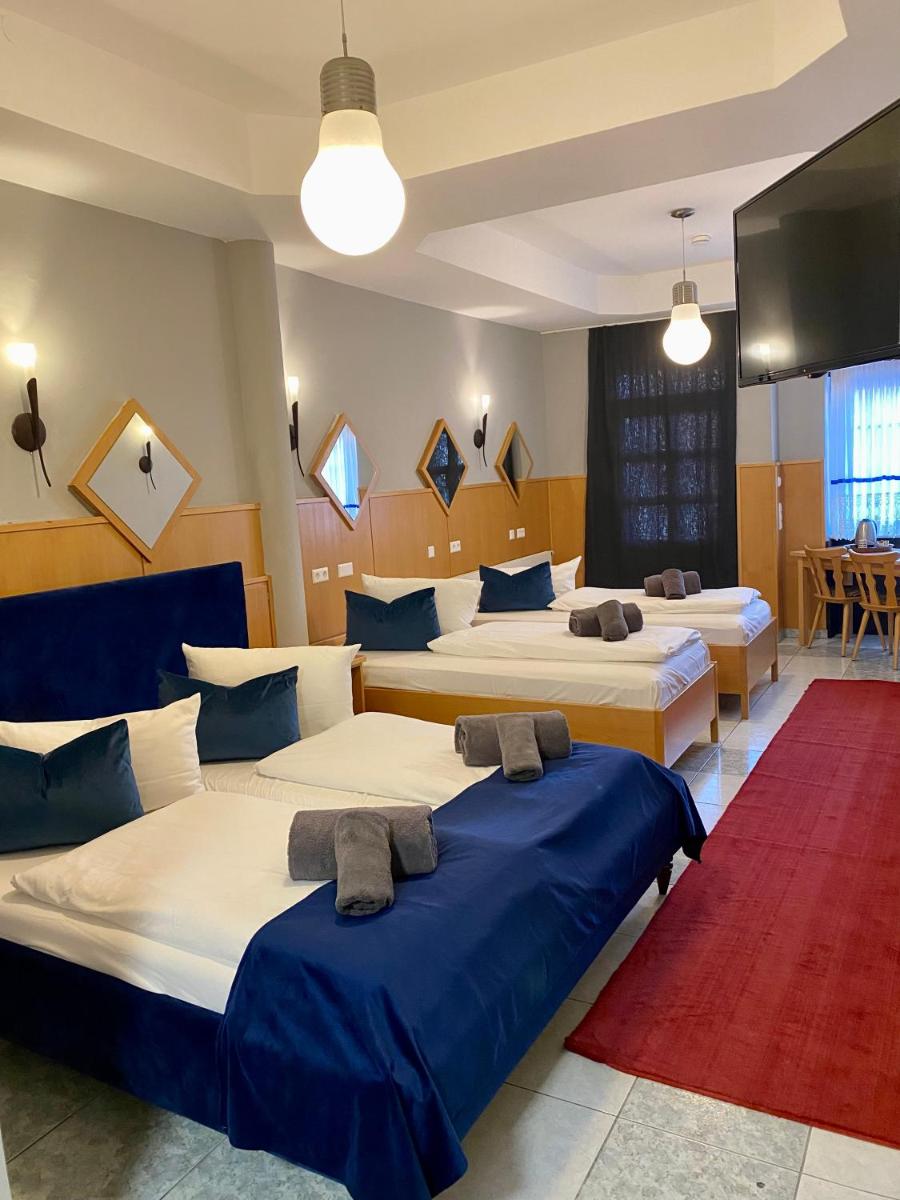 Hotel La Ferté - Housity
