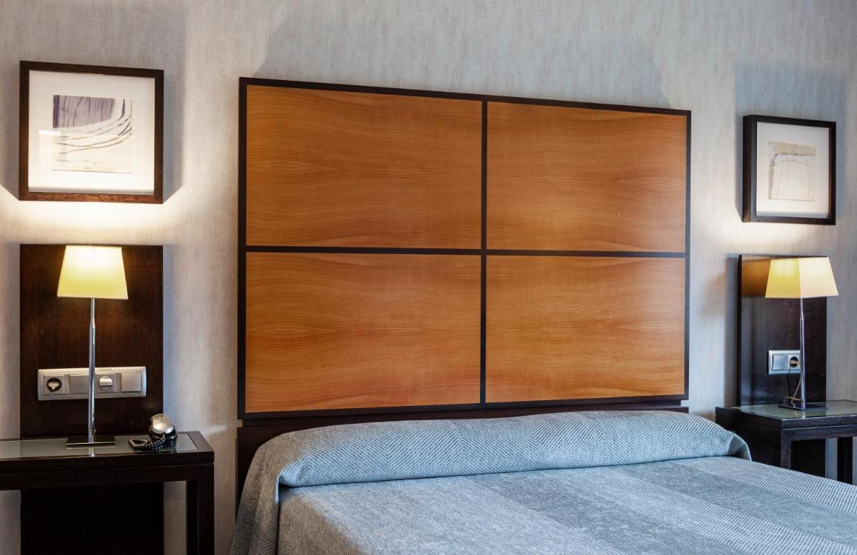 Cama o camas de una habitación en Hotel Macià Real De La Alhambra