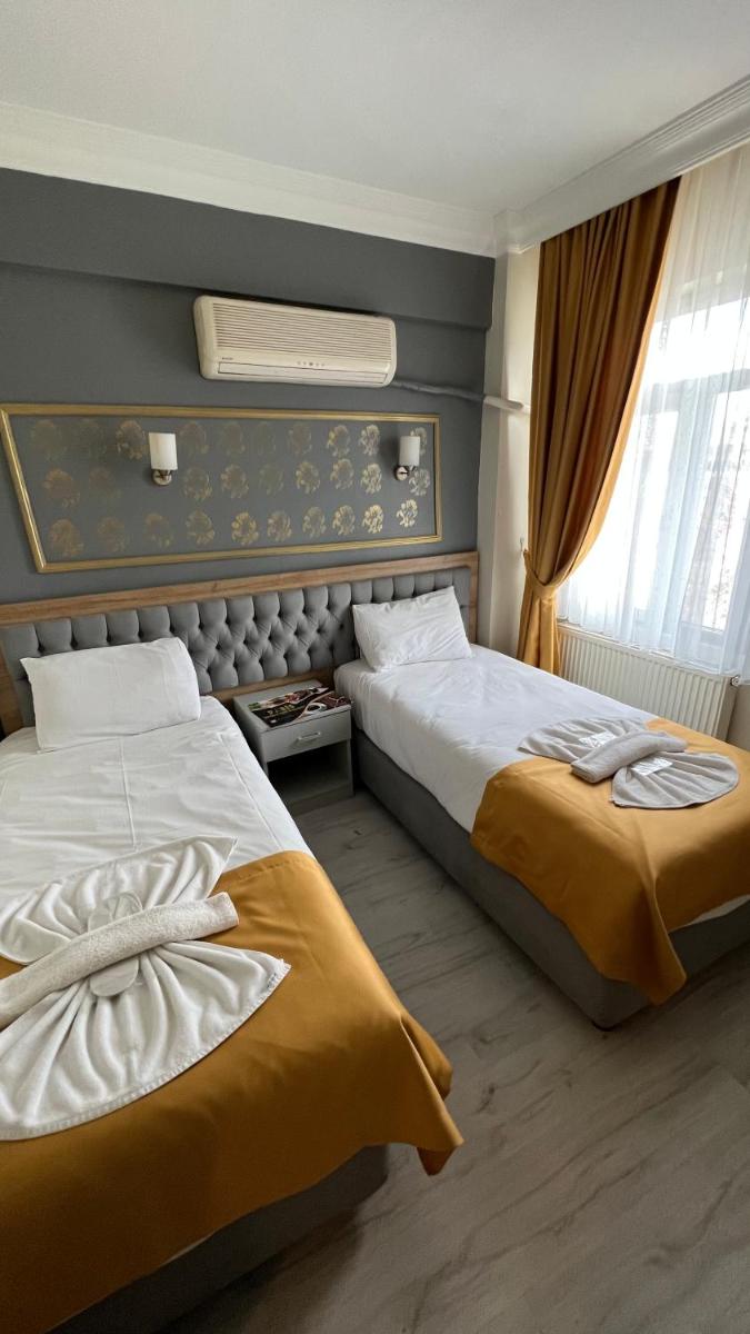 PARIS HOTEL CAFE RESTAURANT - Housity