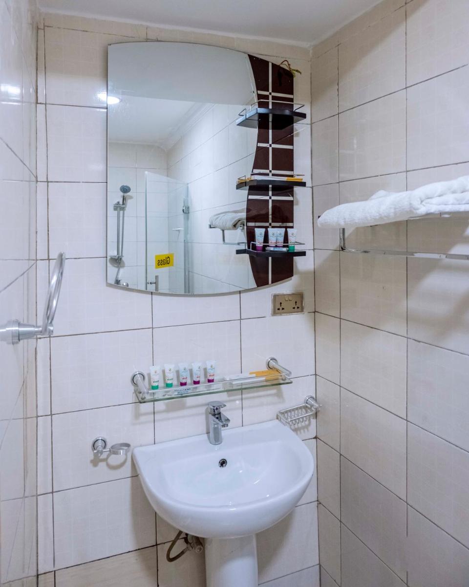 Suitetrails - Legend Boutique Hotel
