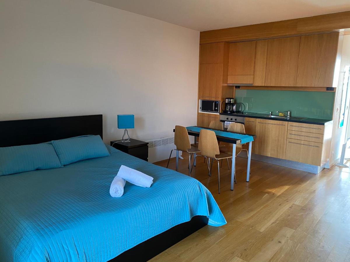 Gemini Superior Apartman & Yacht - Housity