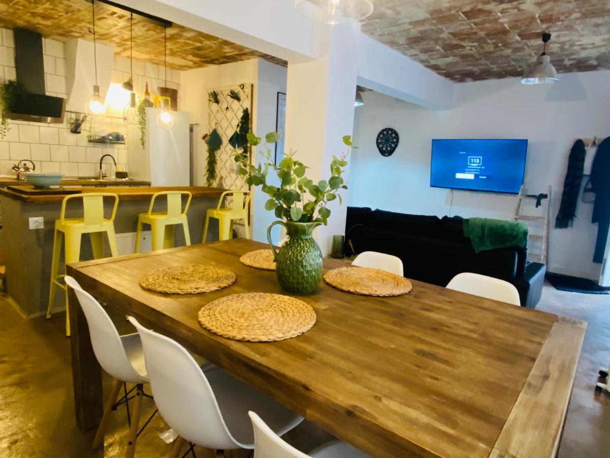 ElenaHost City Park Center 5 - Housity
