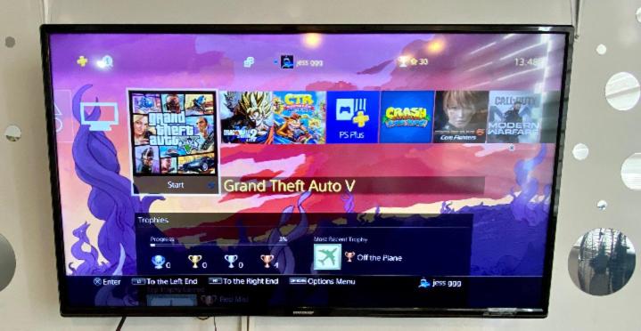 Quiet Place - Affordable Condo - PS4, Disney Plus, YouTube & Netflix - Housity