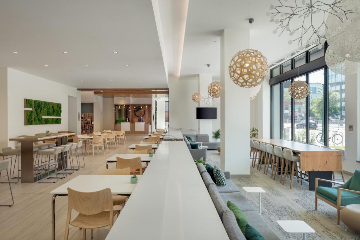 Element Denver Downtown East - Housity