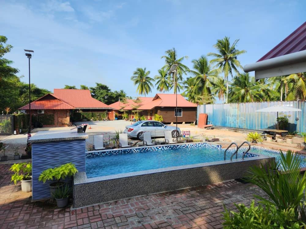 Suitetrails - Homestay Umbai Kelana