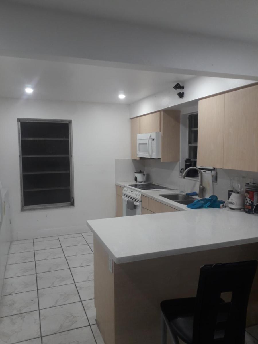 Beautiful share home and rooms in Miami - Housity
