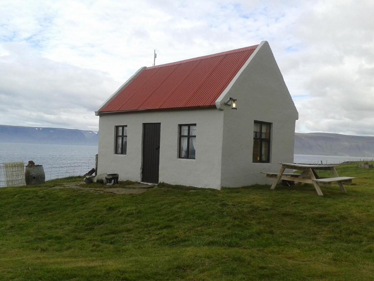 Hænuvík Cottages - Housity