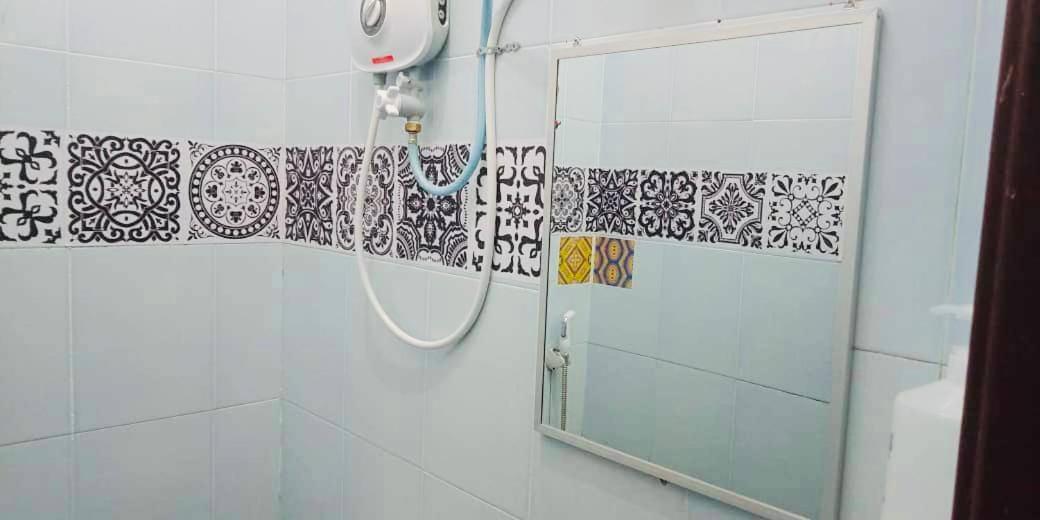 Niks Homestay Kok Lanas - Housity