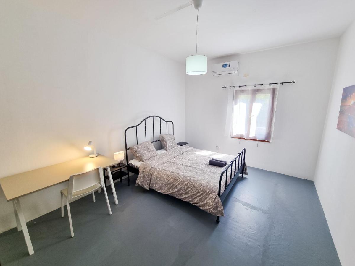 Mountains Retreat Rooms & Suites - Housity